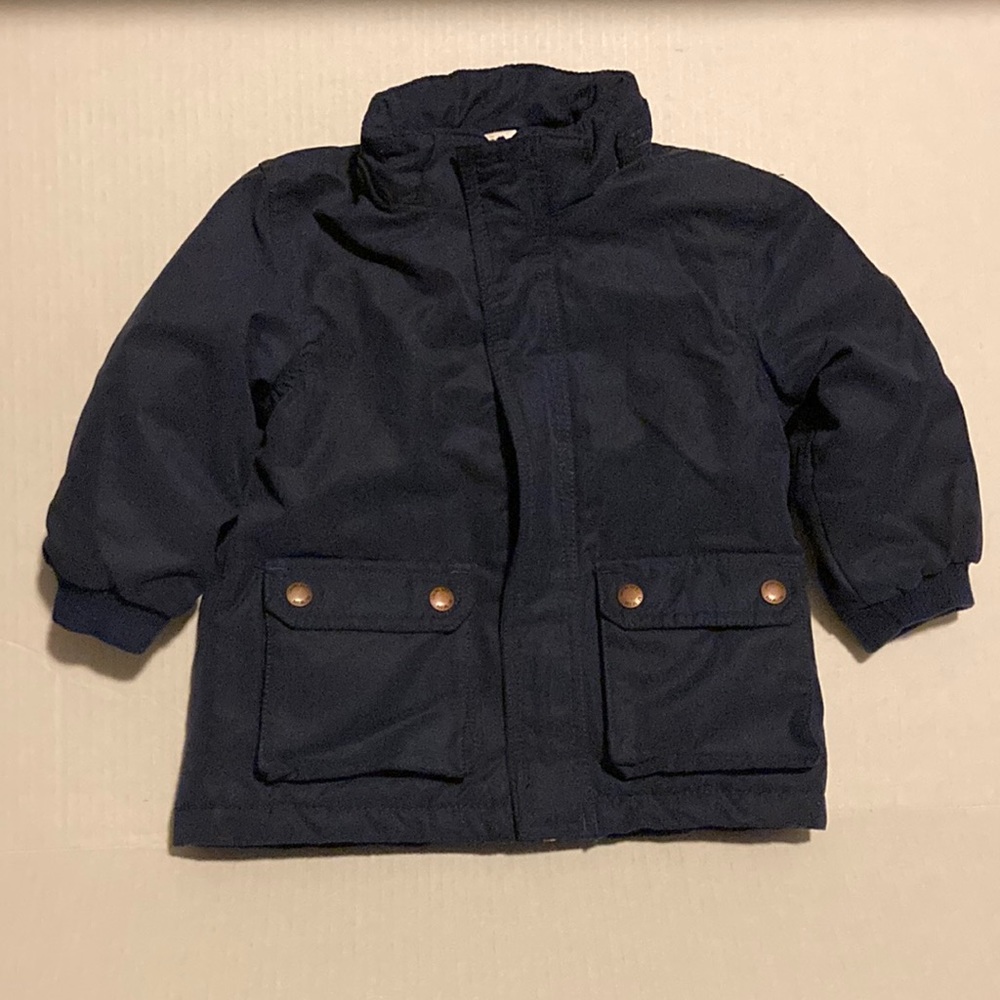 H & M 12-18M Boys Navy Blue Jacket with Zipper and 2 pockets.